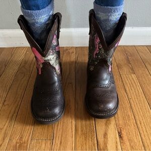 Justin Women's Brown and Pink Western Boots